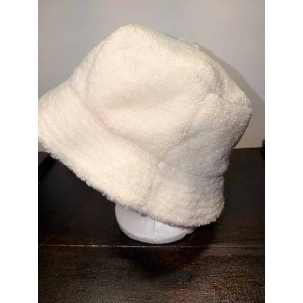 PINK Victoria's Secret Sherpa Bucket Hat Cream Off White Shearling‎ OSFM